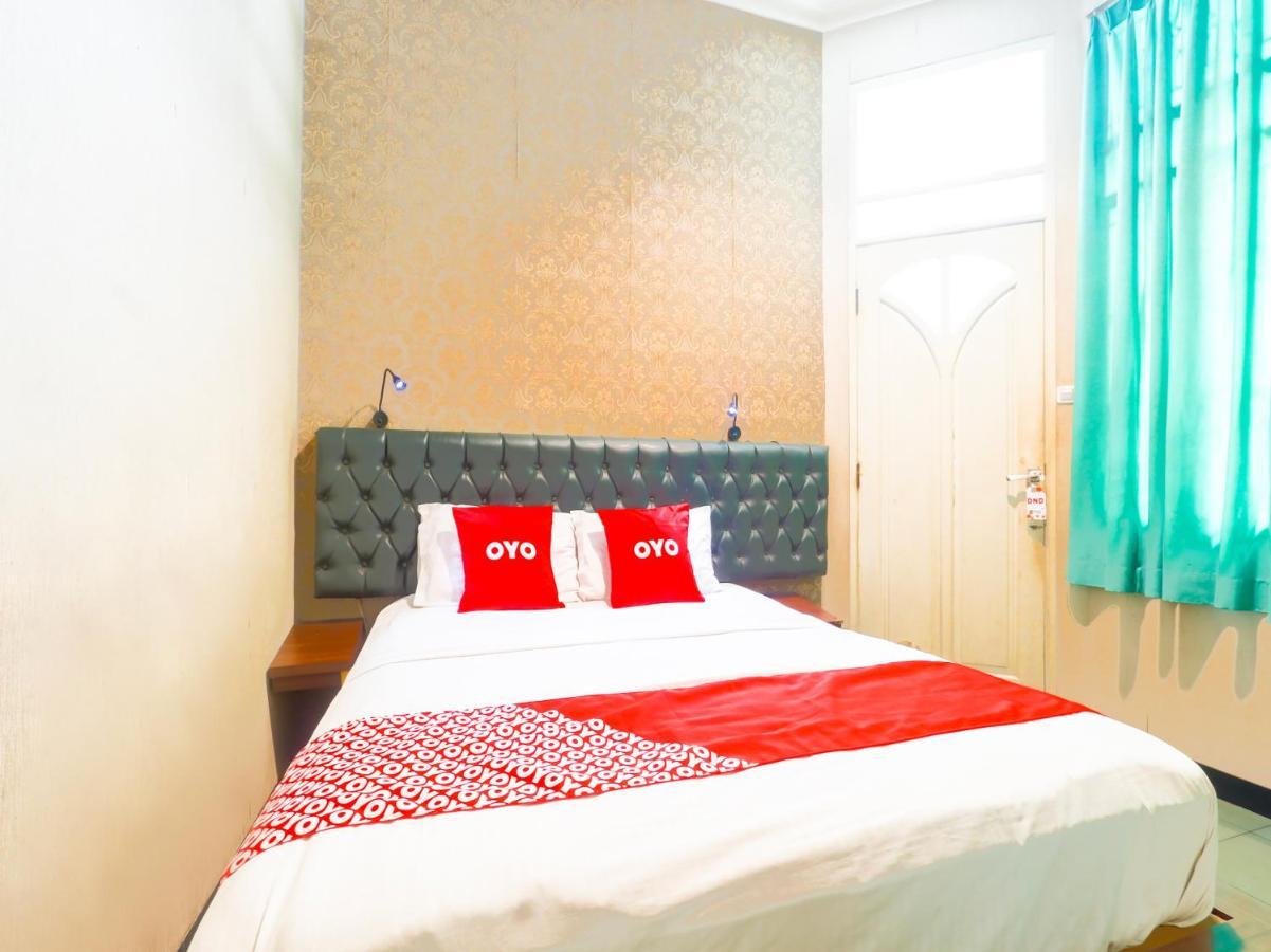 Oyo 90788 Nillo Hotel Kebumen Exteriör bild